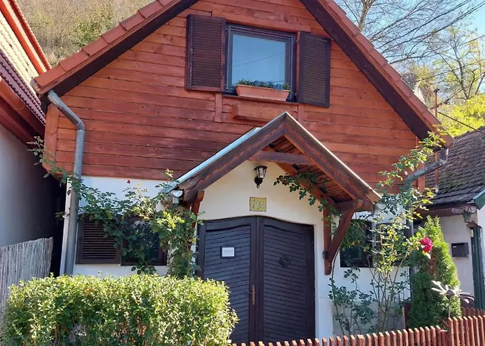 Garden Cottage Zebegeny